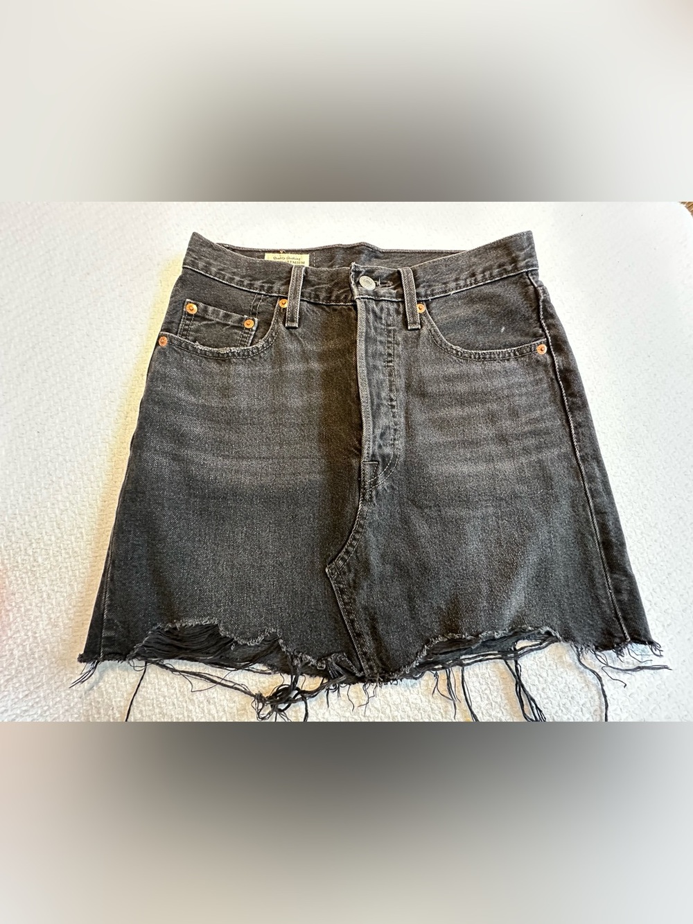 Size 24 100% Cotton Levi’s Black Mini Skirt